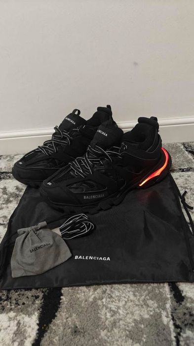 Balenciaga track LED