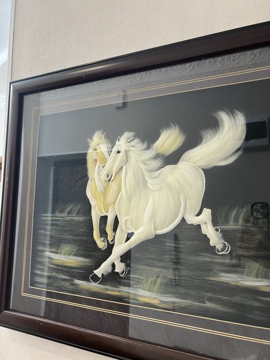 Продам картину лощадь