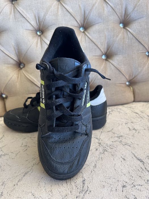 Сникърси ADISAD 40 номер