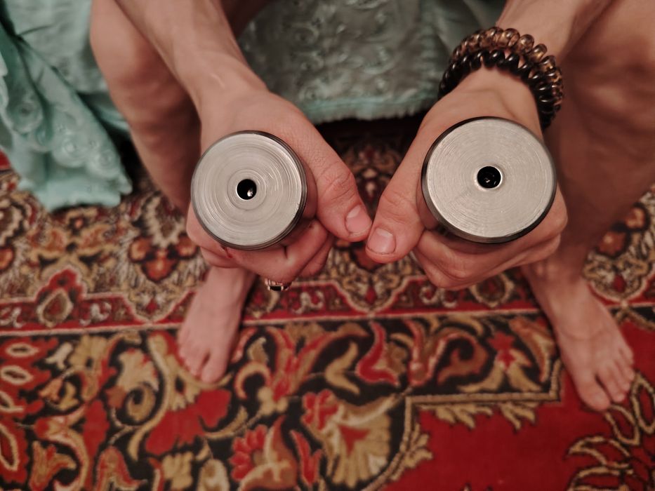 Гантели по 1,5 кг