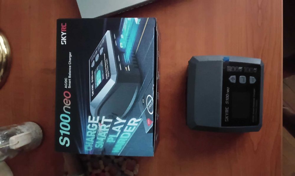 Зарядно за липо батерии SkyRC S100 Neo LiPo 1-6s 10A