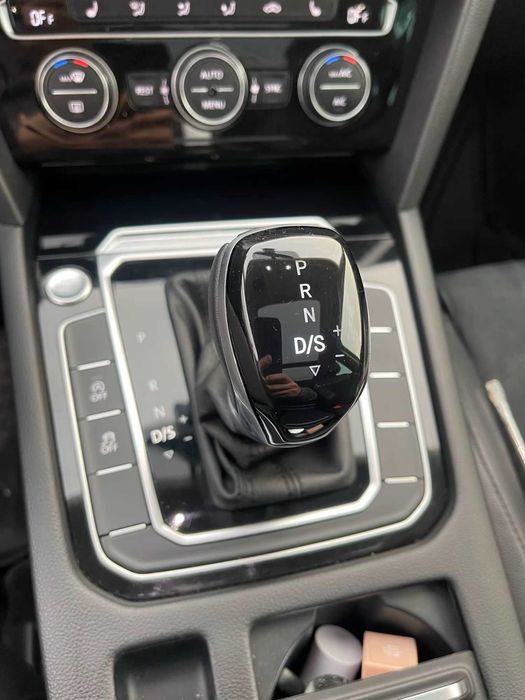 Nuca/Maneta Capace ornament cutie DSG 2 passat, tiguan, touran etc.Nou