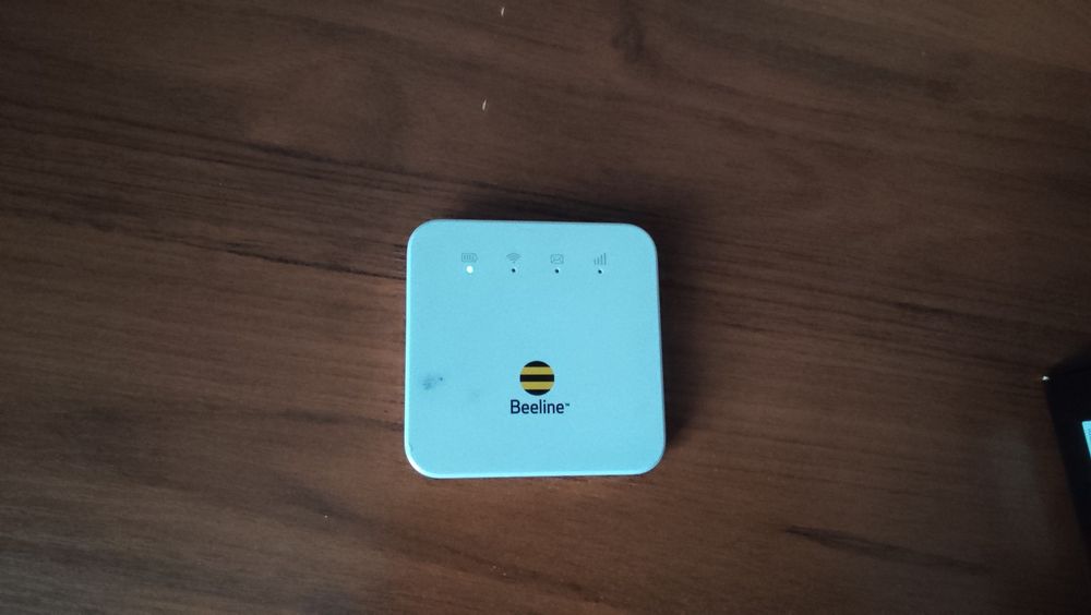 Продам роутер от билайн срочно