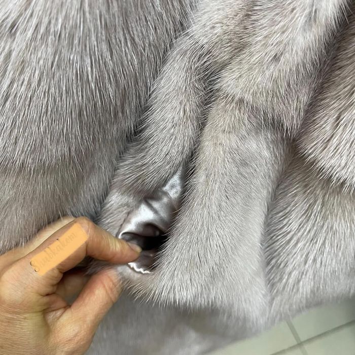 Продается новая шуба