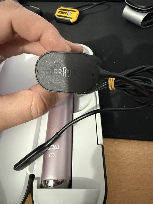 Periuta electrica Braun Io 9