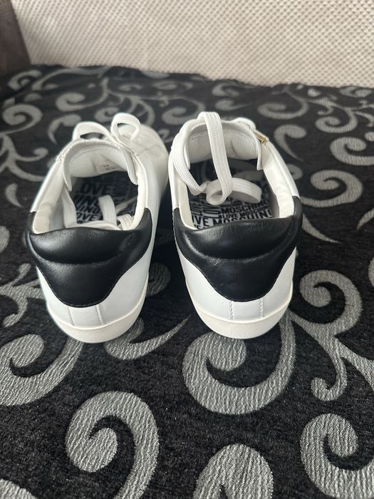 Нови кецове Moschino-38 номер