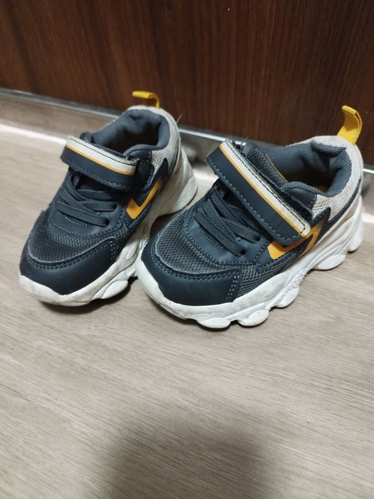 Детски обувки     .