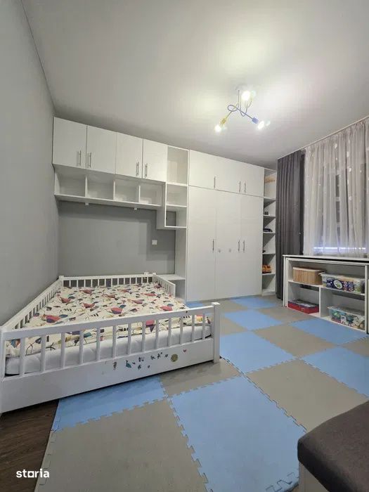 Apartament cu 3 camere, 76 mp, parcare, zona Stadionului