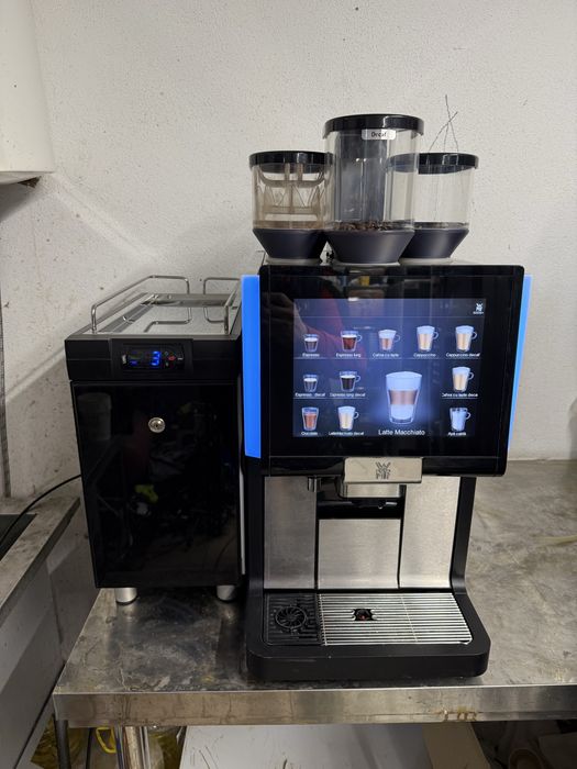 WMF 5000S+ plus Dynamic Milk,2xrasnite,1 instant,lapte proaspat