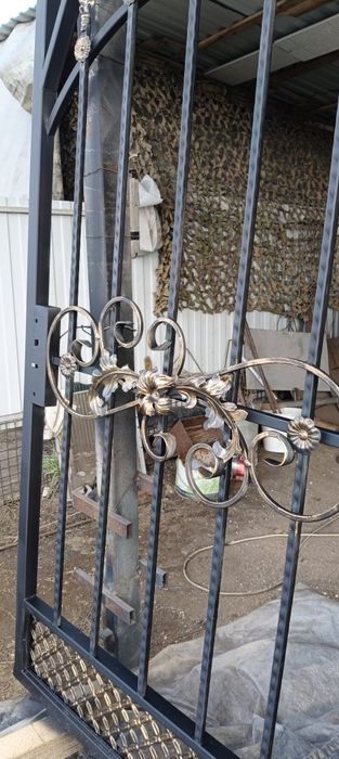 Продам новые красивые ворота