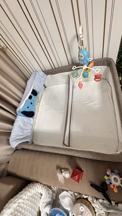 Манеж для двойни