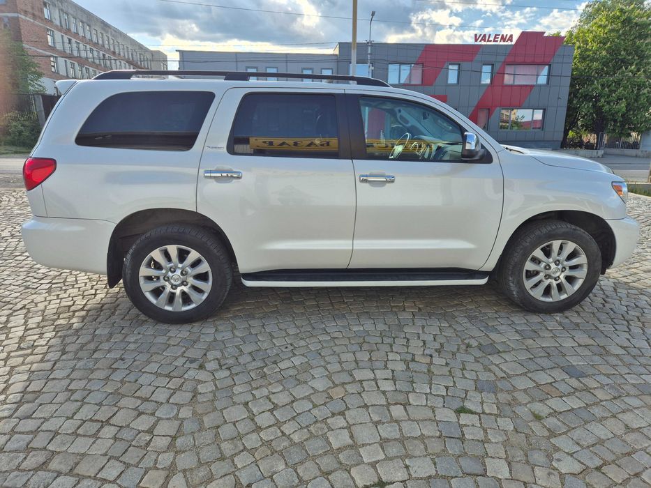 Toyota Sequoia 5.7 PLATINUM