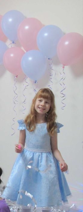 Платье нарядное для девочки размер 128