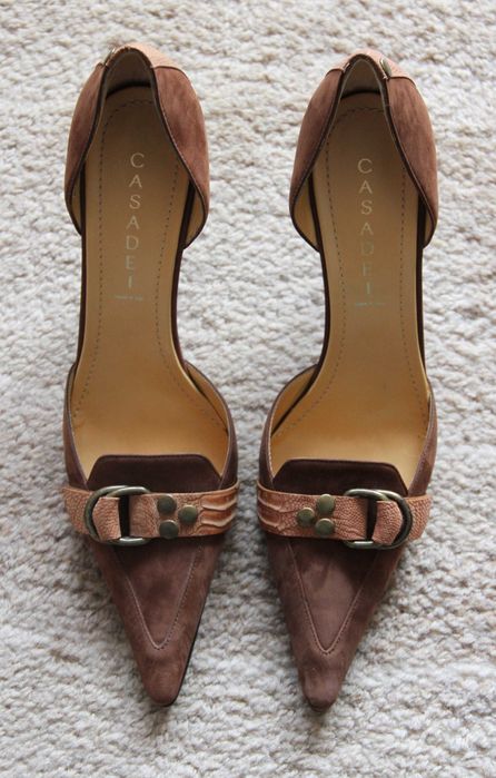 Елегантни обувки Casadei - естествена кожа