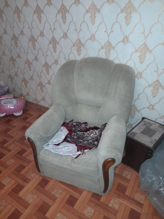 Продам кресло в хорошем состоянии