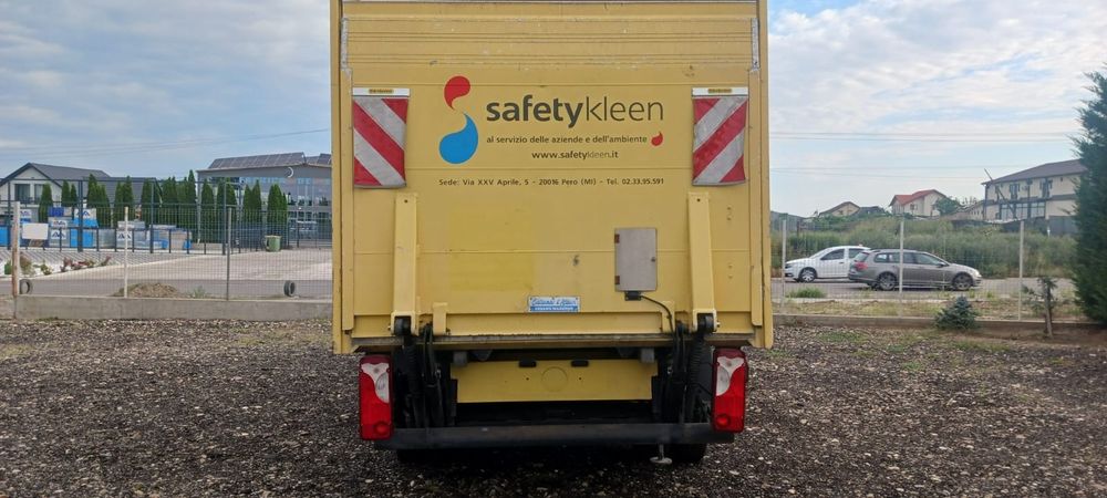 Cub cu lift mercedes sprinter