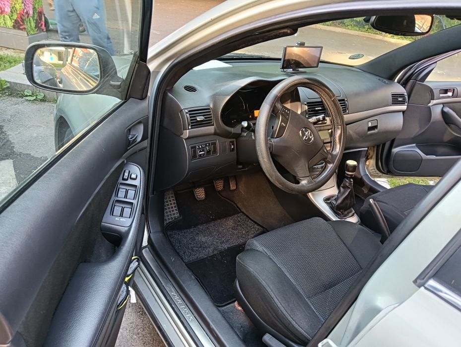 Toyota Avensis D-4D  2.0 126cp