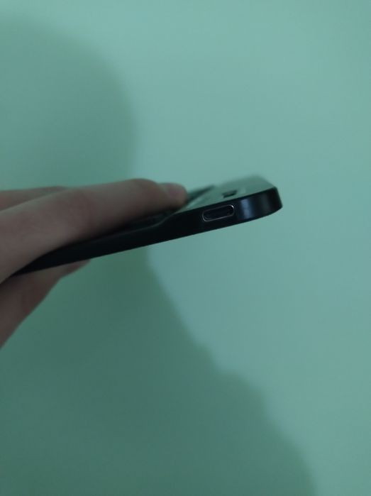 Tastatura neagra iluminata wireless