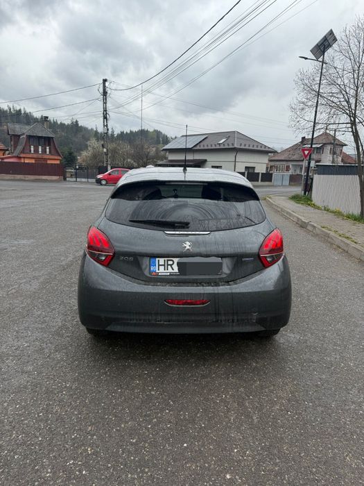 PEUGEOT 208 2015 — imagine 3