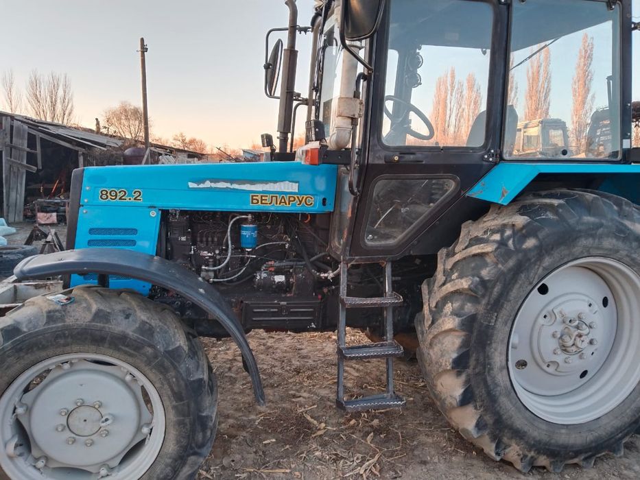 Продается трактор МТЗ -892.2 с плугом