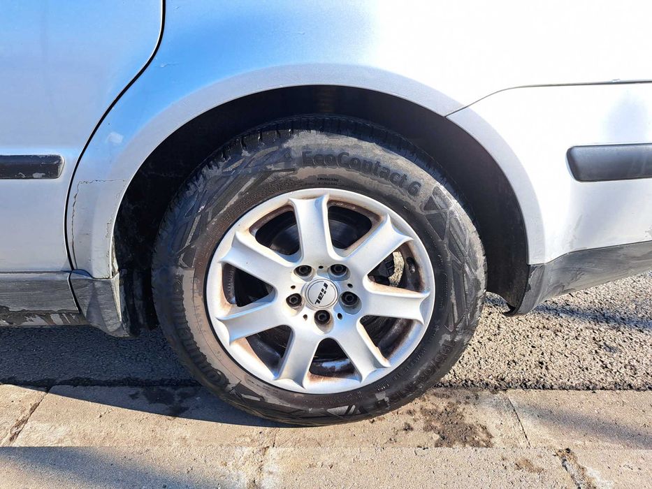 VOLKSWAGEN Passat 2002 — imagine 3