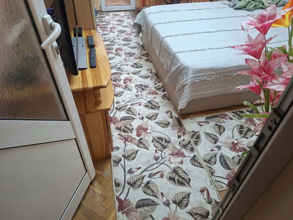 Продавам 3 броя пътеки
