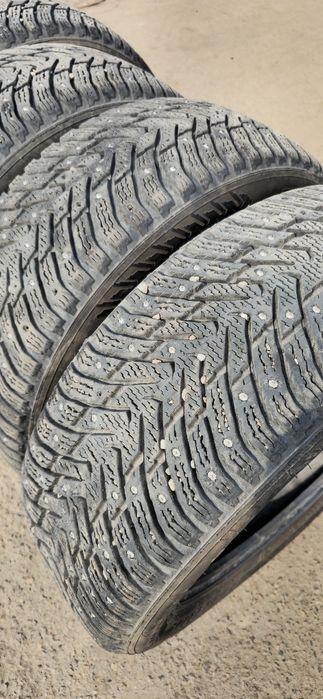 Комплект зимних шин Nokian 225 55 r17