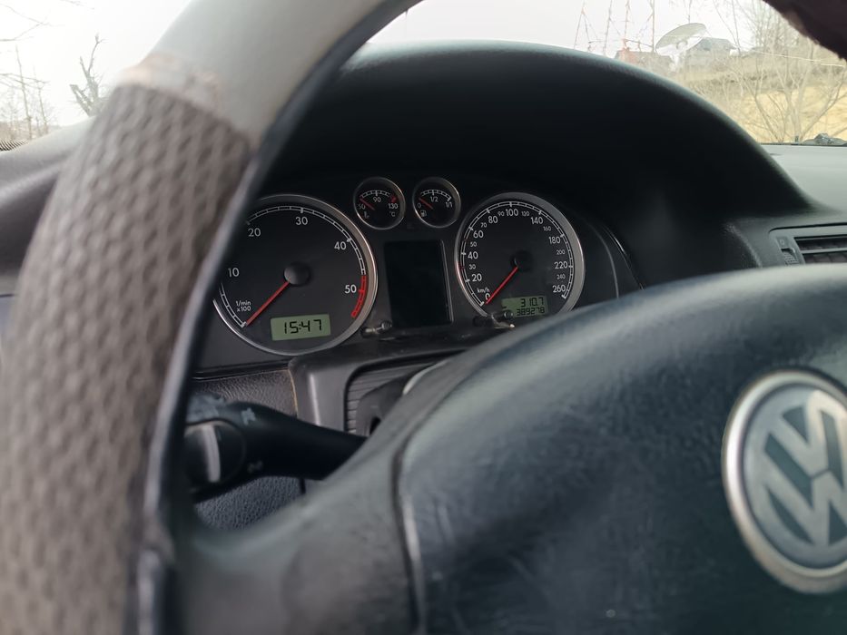 Vând Volskwagen Passat B5.5