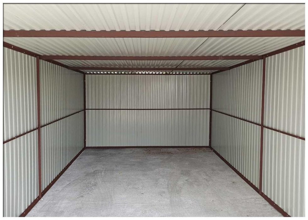 Vând garaje auto din panouri sandwich termoizolante