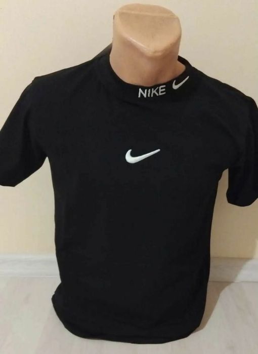 Tricouri unisex Emblemă cusută