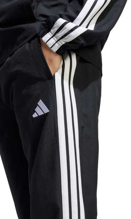 Чисто нов спортен екип  ADIDAS  3-STRIPES WOVEN TracksuitS