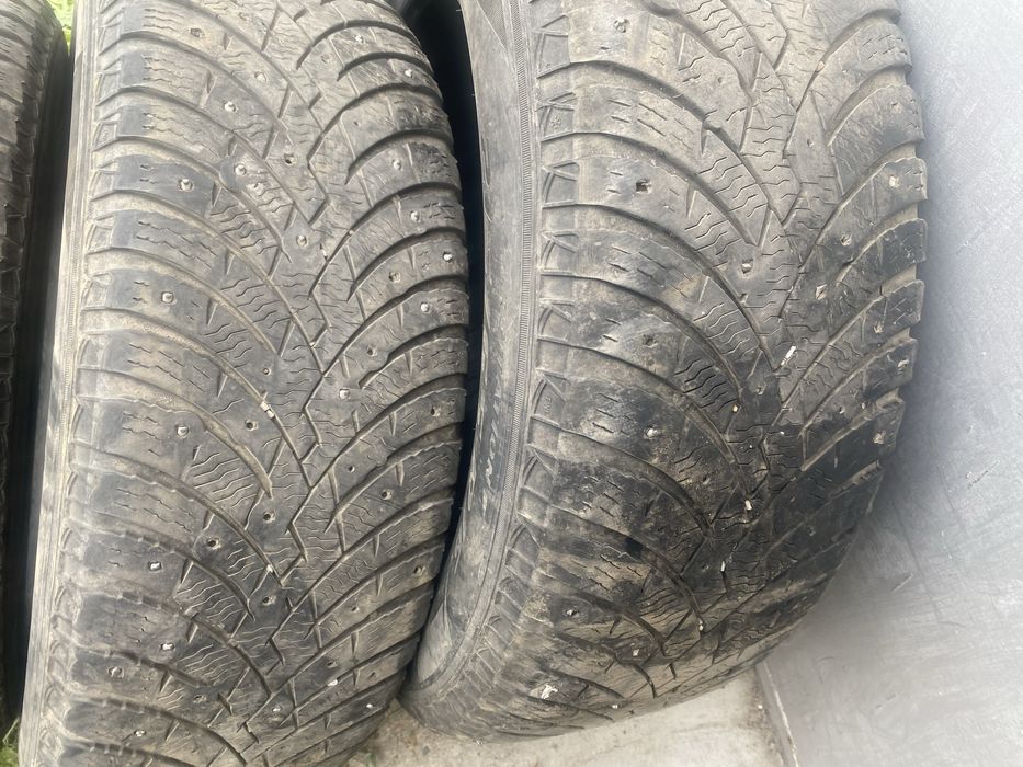 Продам зимнюю резину б/у