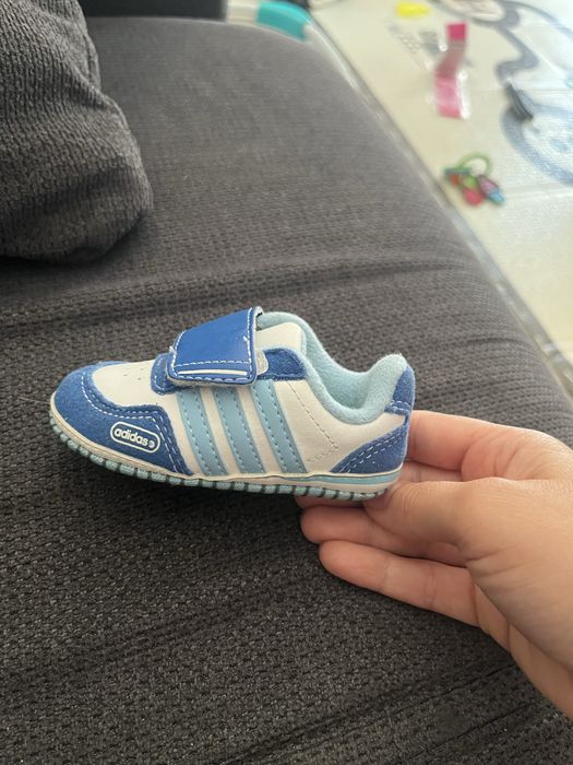 Бебешки обувки Adidas