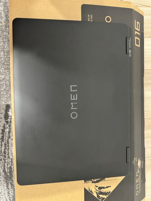 Laptop gaming HP Omen 16 rtx5070 ryzen9 8940hx 32gb 1tb