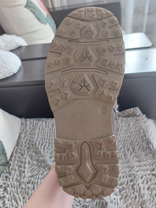 Продам осенние сапожки