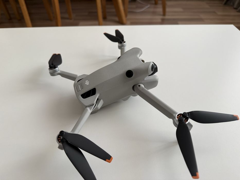 DJI Mini 4 Pro RC2