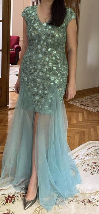 Rochie cu paiete si tul