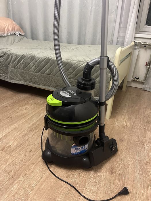Пылесос arnica hydra waterfilter