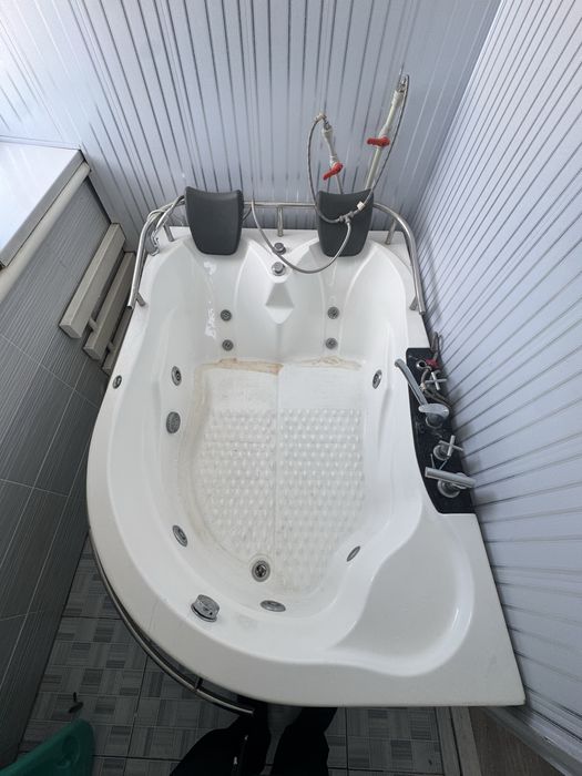 Продам джакузи ванну