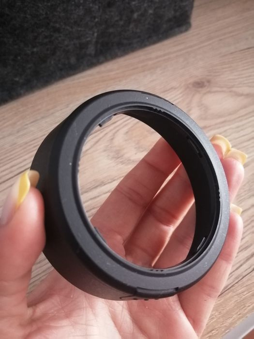 Продам Бленду и Крышку Nikon