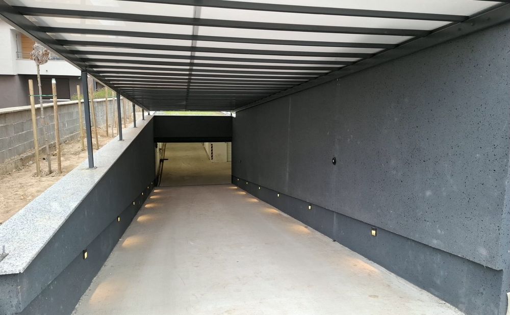 Подземен гараж в сграда с АКТ 16