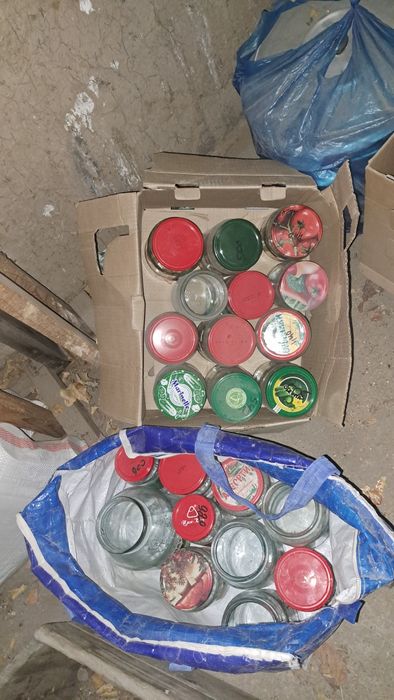 Продам банки разные.