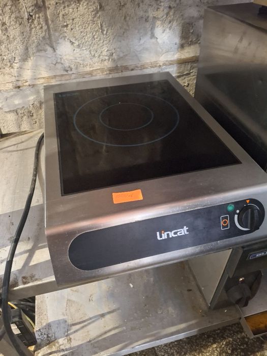 Индукционен котлон професионален LINCAT