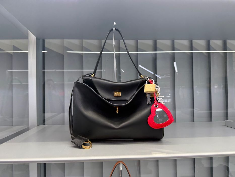 Дамска чанта Balenciaga – черна естествена кожа