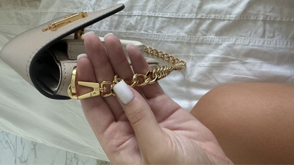 Geanta Louis Vuitton