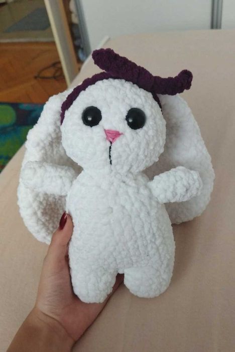Iepuraș croșetat handmade