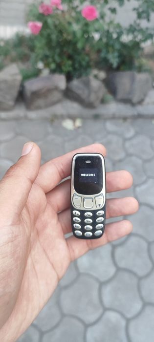 antikvar telefon 3310 kichkinasi
