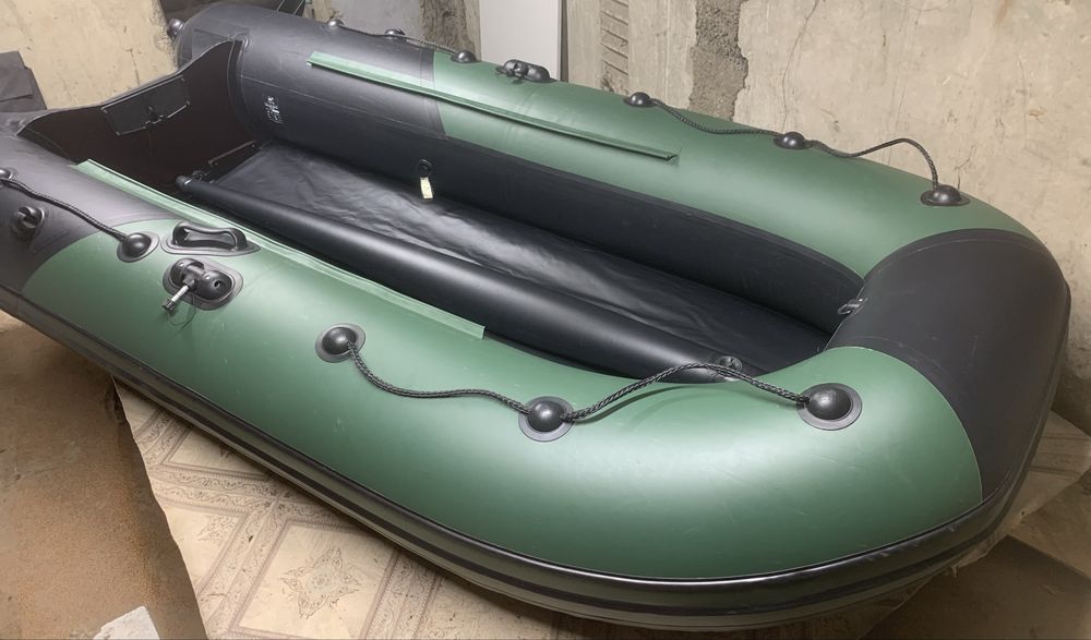 Лодка Ривьера 3200 СК