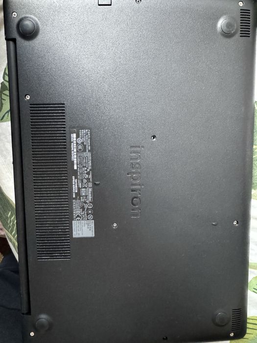 Laptop Dell Inspiron 3584