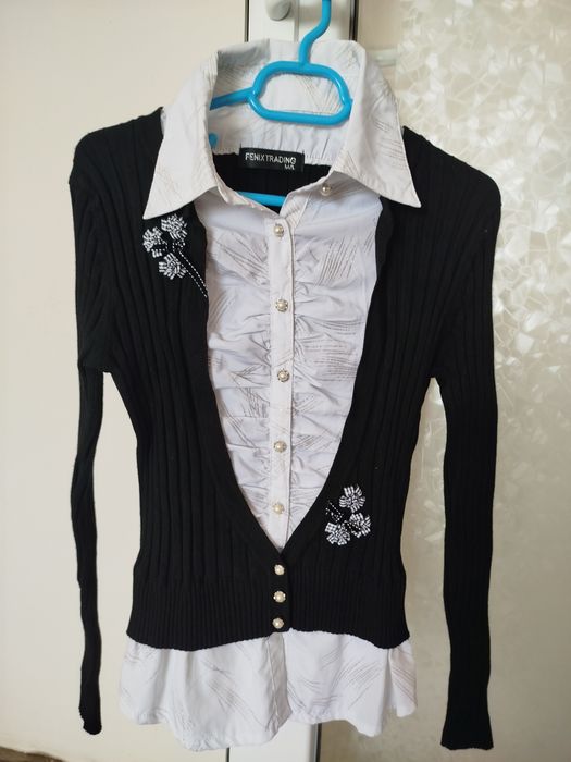 Bluza za momice raztegatelen